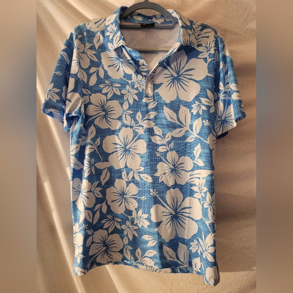 Yatta Performance‎ Golf Polo Shirt Mens Medium Blue Floral Short Sleeve Pullover